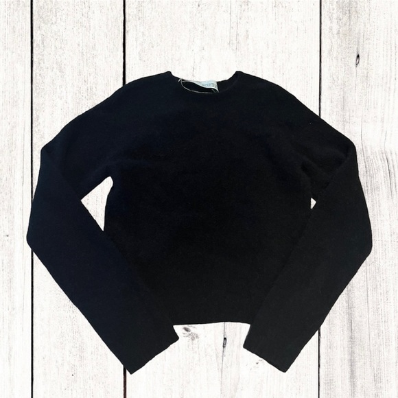 Off-White Sweater - Picture 4 of 4